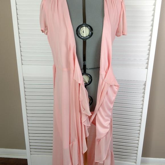 LAST CHANCE WAYF Meryl blush wrap dress short sleeve hi-lo Med - Picture 7 of 11
